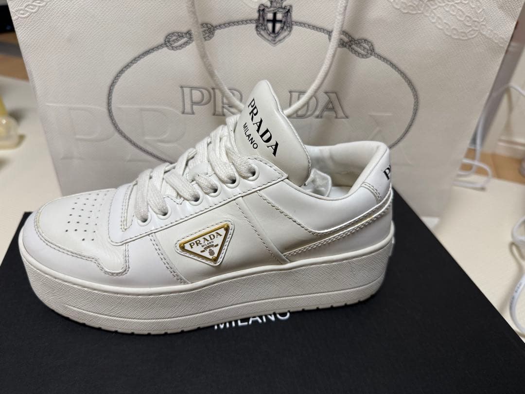 PRADA 靴レディース