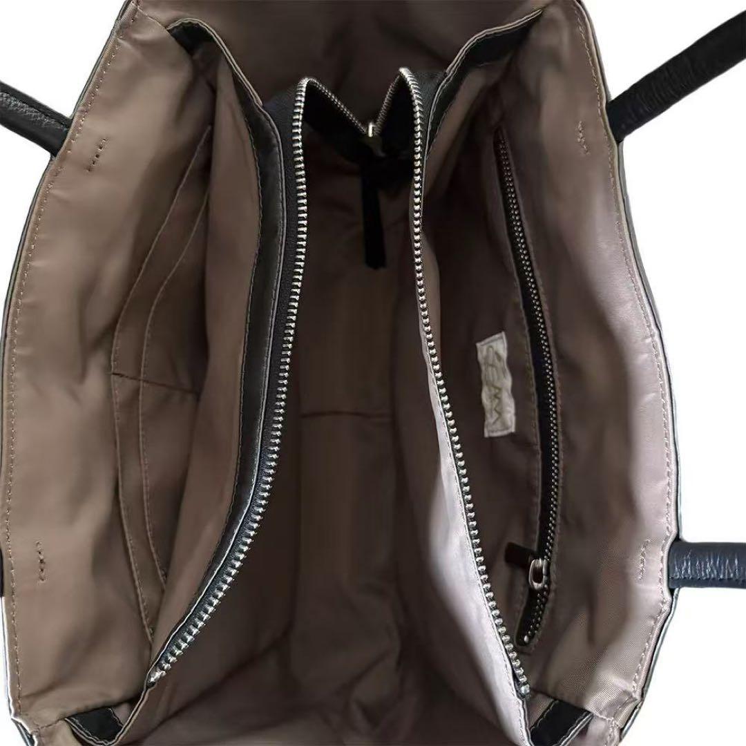 新品OSAMメタリックグレー 大人気ブラック✖️シルバー トートバッグ(Mサイズ)