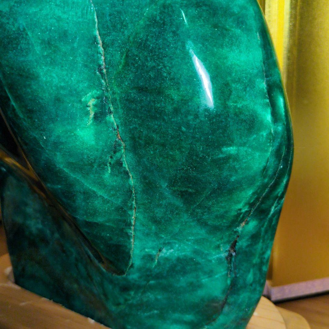 翡翠 ヒスイ 特大 約11.6kg 天然石 自然石 水石 木製専門台座付き