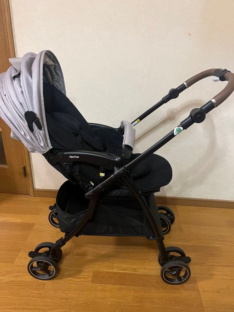 【極美品】 数回使用品 Aprica 2024年　ラクーナビッテクッション 上位