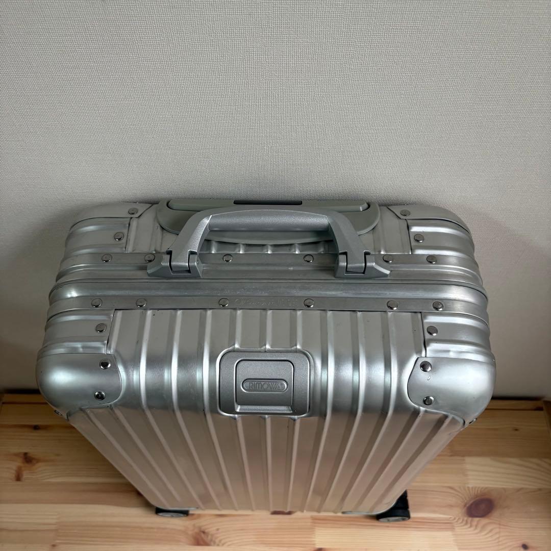 美品　RIMOWA TOPAS CABIN 32L キャリーケース　機内持ち込○
