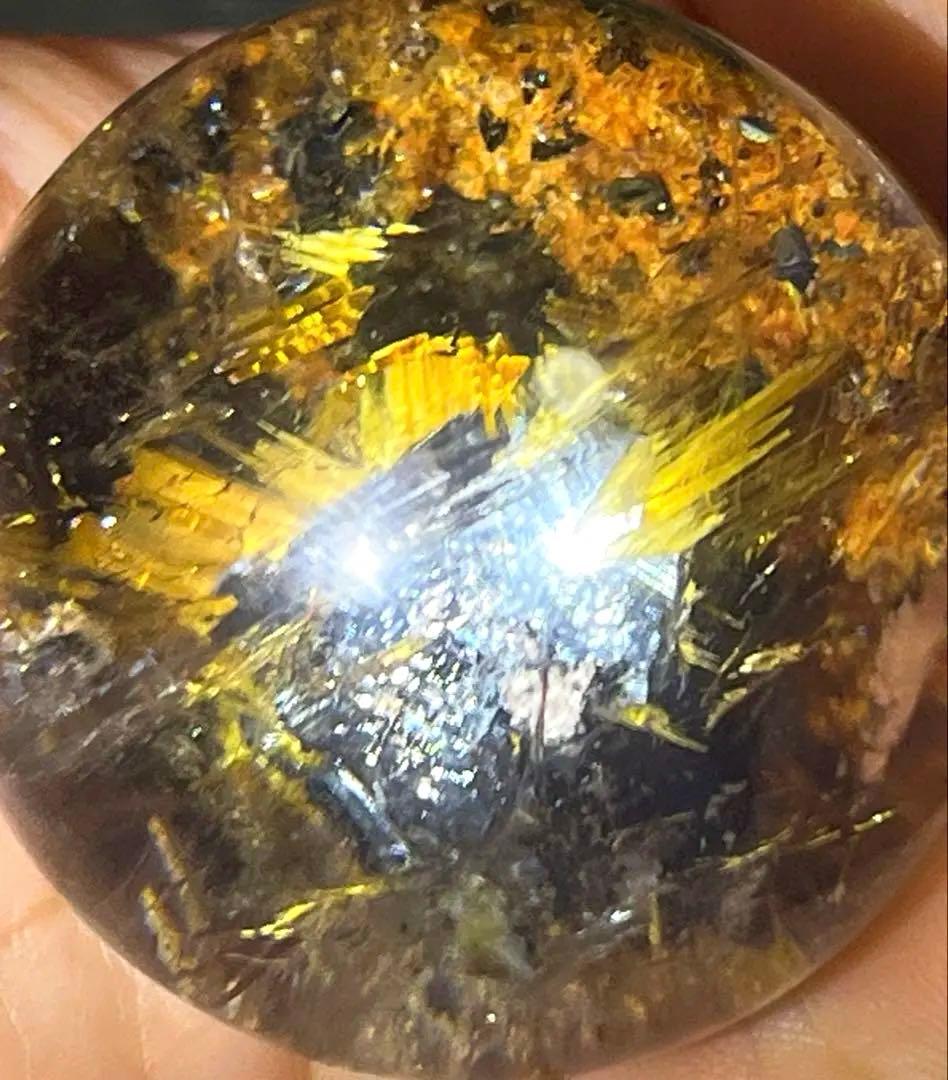 ルチルクォーツ　太陽ルチル　タイチンルチルクォーツ　ガーデン　スフィア　丸玉