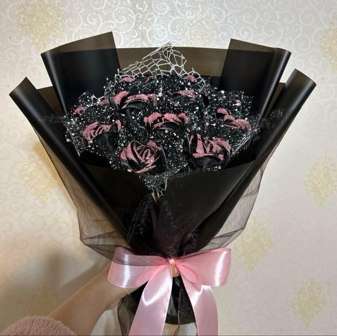 11本黒バラブーピンク色ラメ付き❣️ プレゼントお祝い枯れない花永生薔薇特別な人へ
