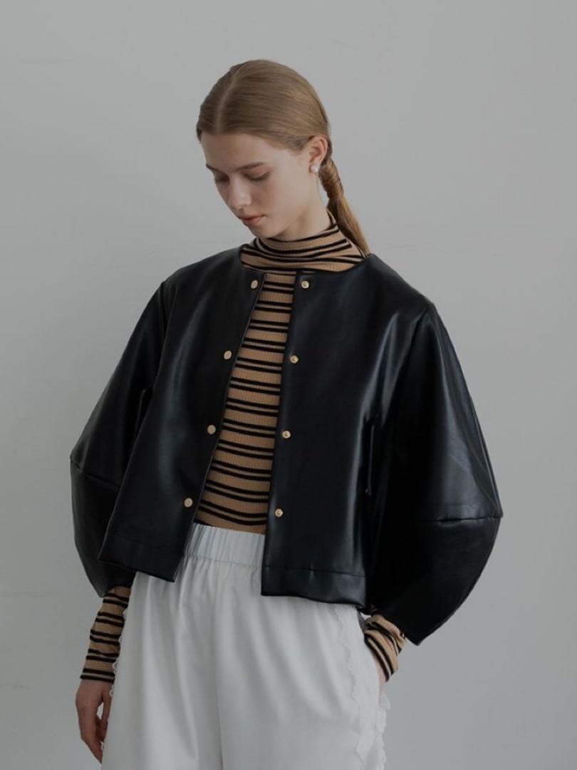 トレフルプラスワン/プリーツエコレザージャケット/新品未使用