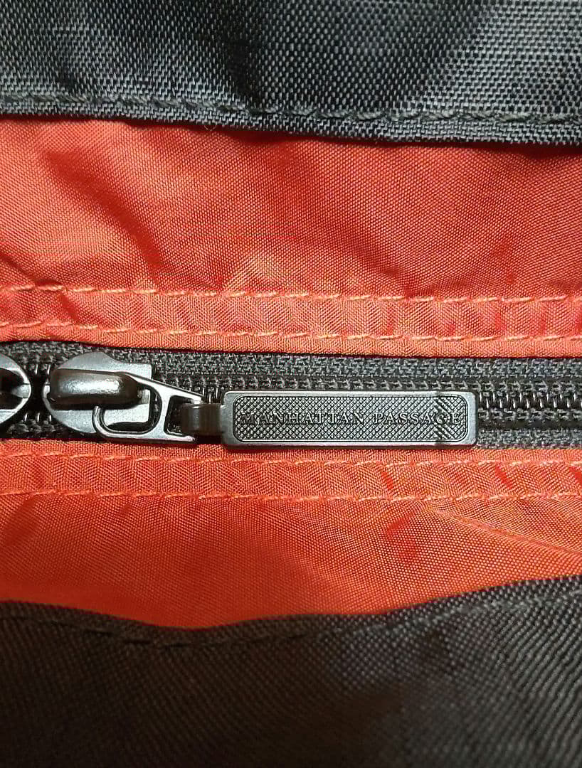 マンハッタン パッセージ スタイリッシュトート & パスケース