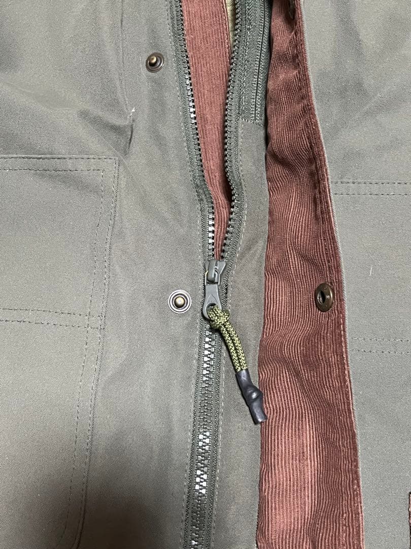 【大人気！】BURTON バートン オリーブ色 ジャケット スノボジャケット M