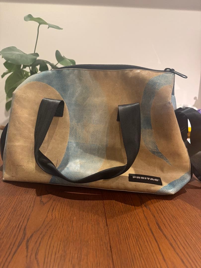 FREITAG LOIS ベージュ/スカイブルー