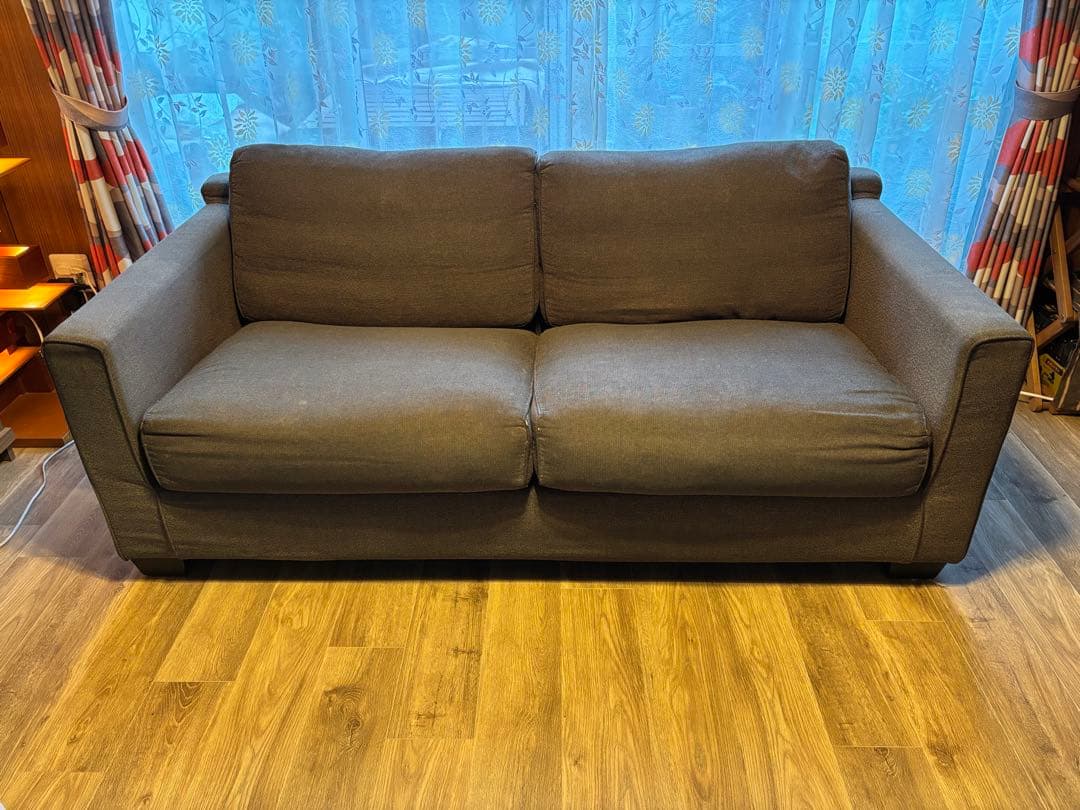 アイラーセン　ブラウンファブリック2.5人掛けソファ