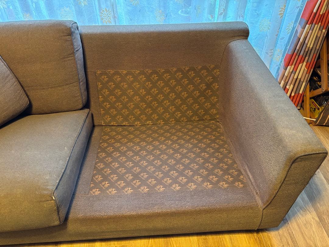 アイラーセン　ブラウンファブリック2.5人掛けソファ