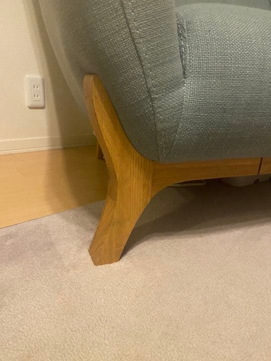 1.5人掛け　水色のソファー