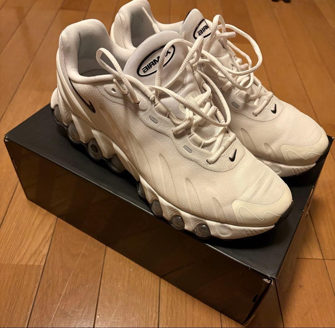 NIKE AIR MAX Dn8 ファントム