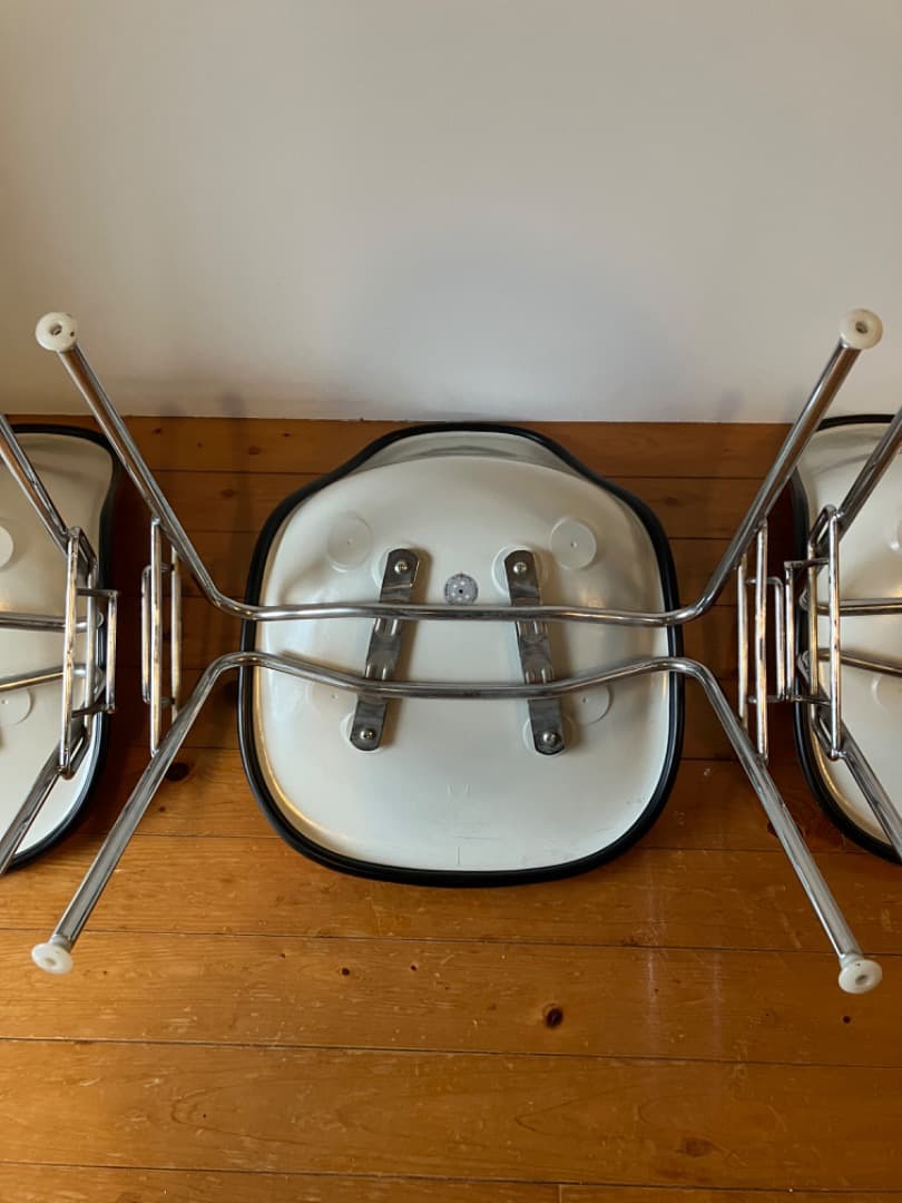 EAMS Sideshell Stacking Base イームズチェア 3脚