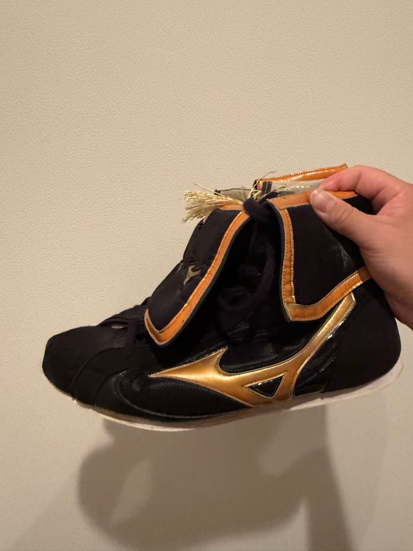 タ*ン様 Mizuno ボクシングシューズ 黒/金 ハイカット　28.0cm