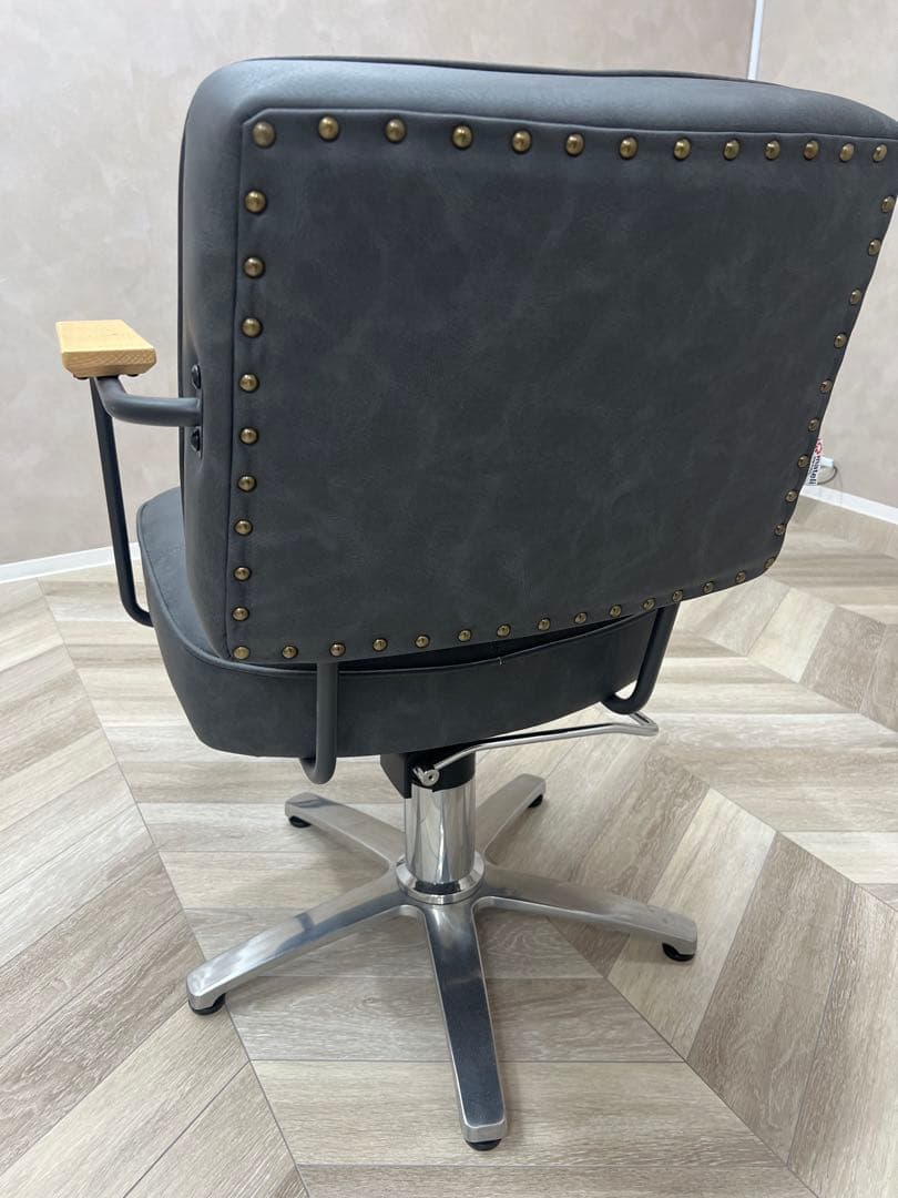 マテリ　スタイリングチェア　美容室椅子 ハーネスコードII ブラック