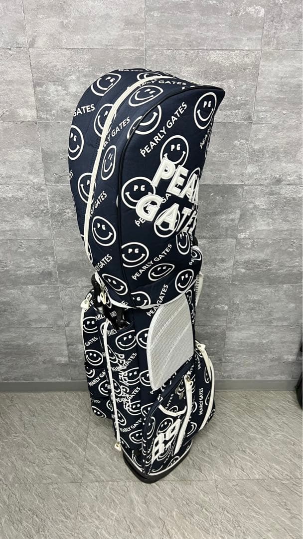 ★人気完売品★ PEARLY GATES ビッグスマイリーキャディバッグ