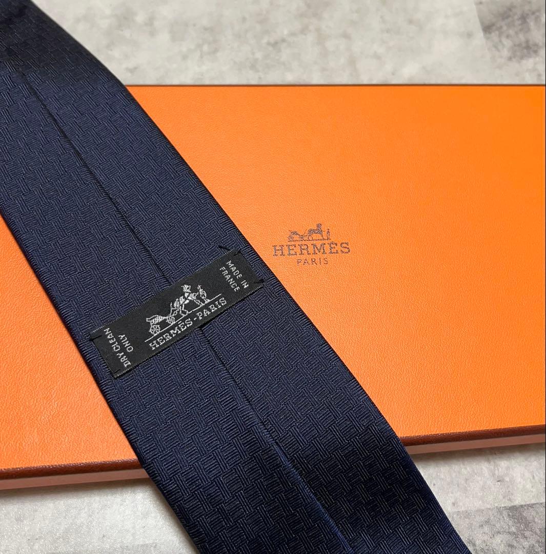 HERMES ネクタイ ハイブランド ソリッド ネイビー 馬蹄刺繍 箱付き