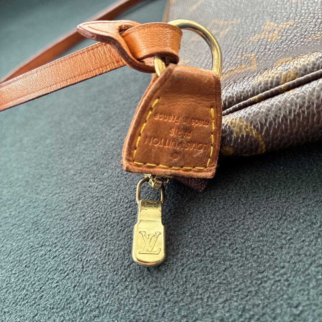 美品Louis Vuitton モノグラムミニポシェットアクセソワールポーチ