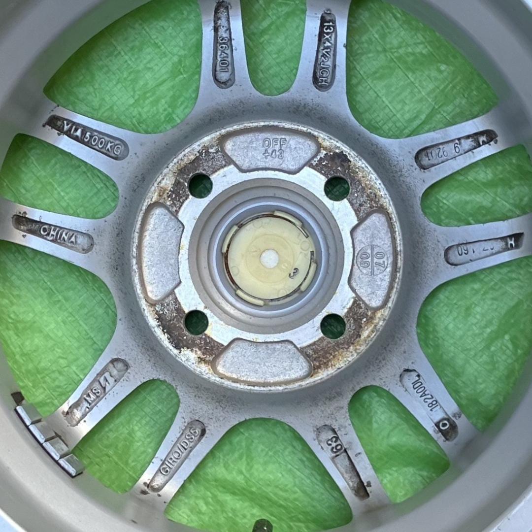 スタッドレス TOYO 145/80R13とアルミ ブリヂストン GIRO 4本