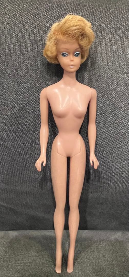 1962年製　ヴィンテージ　バブルカットバービー人形　マテル社