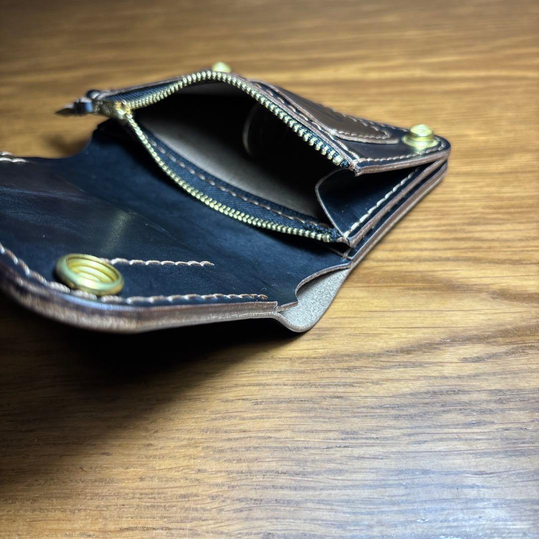 らららー　二つ折りミドルウォレット 糸ベージュ　刻印丸囲い