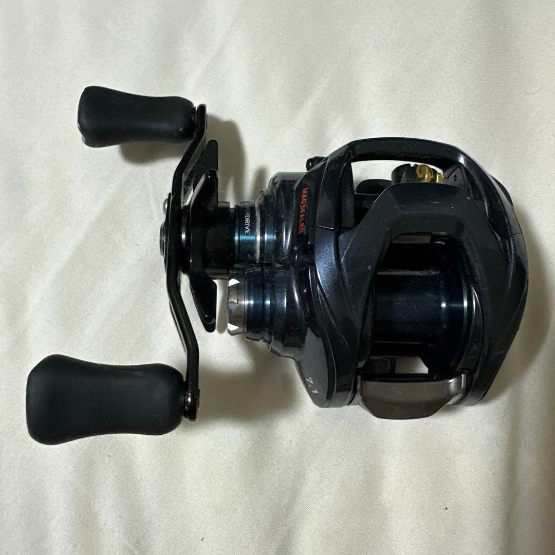 スティーズ A TW HLC 左ハンドル 7.1L