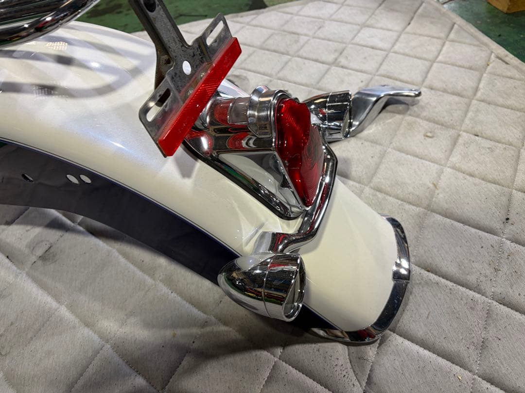 FLSTN リアフェンダー　付属品多数