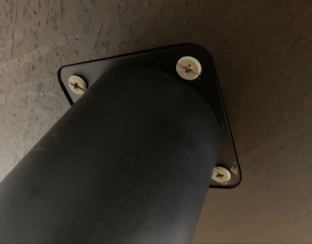 ダイニングテーブル　リビングハウス