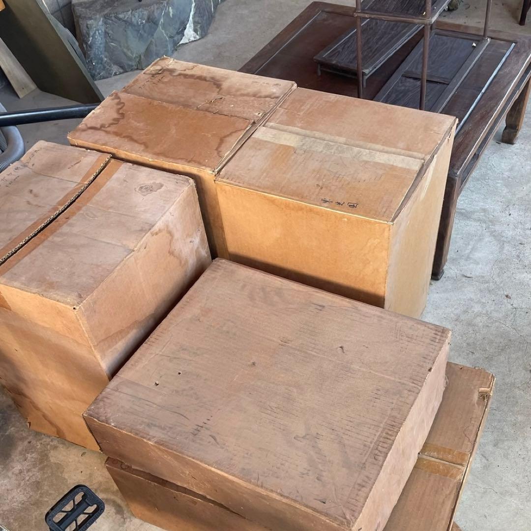 唐木(縞黒檀）の透かし彫り花台・盆栽飾り台