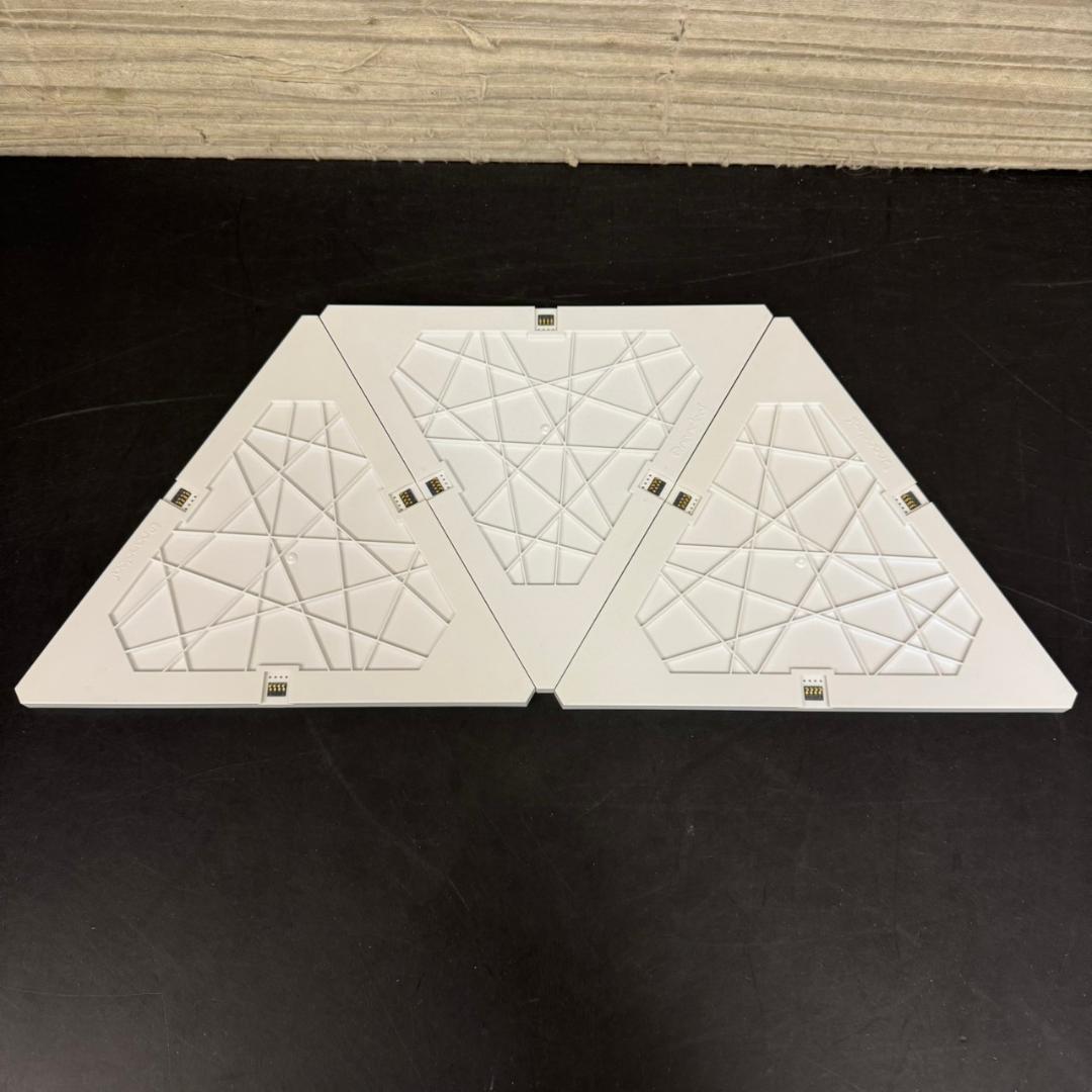 ☆NANOLEAF LIGHT PANELS トライアングル　スマーターキット