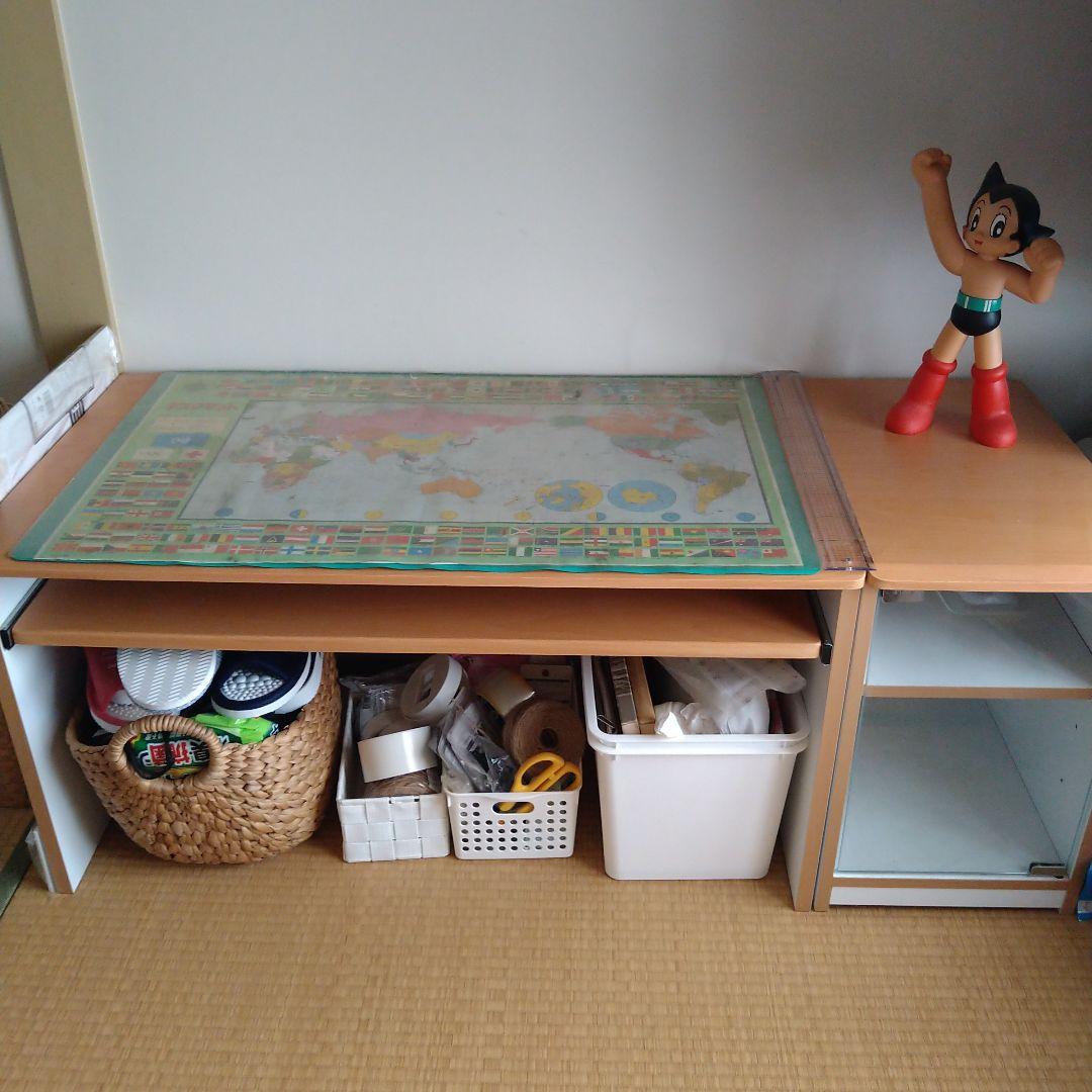 世界地図デザインのパソコンデスク　座卓