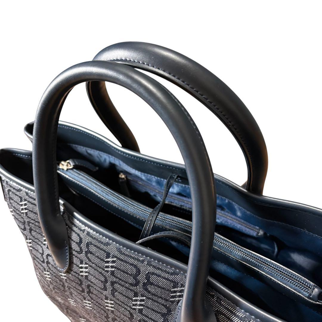 未使用級✨BALENCIAGA BBロゴ総柄　トートバッグ A4収納可 男女兼用