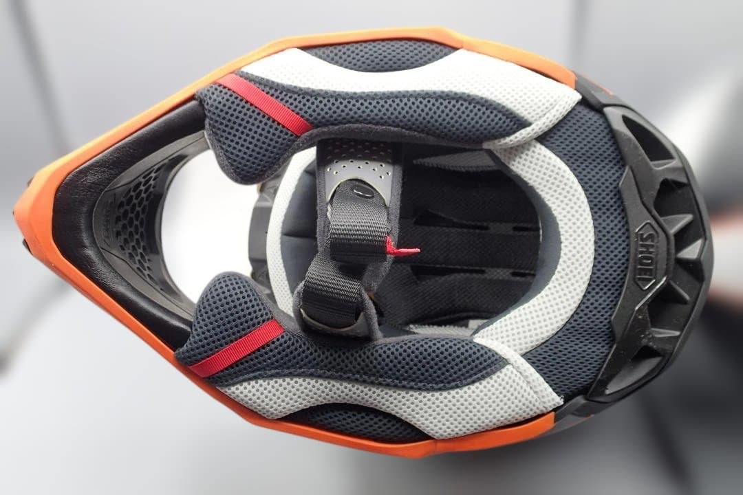 SHOEI VFX-WR　ALLEGIANT　TC-8　Mサイズ