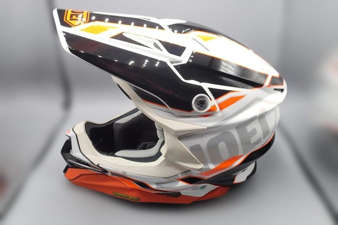 SHOEI VFX-WR　ALLEGIANT　TC-8　Mサイズ