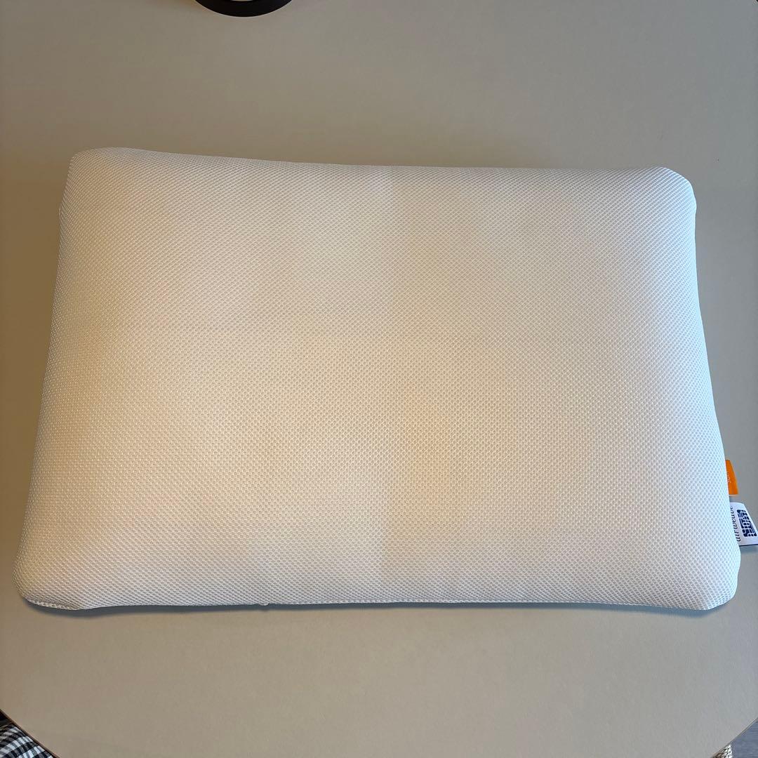 【美品】エアウィーヴ ピロー SOFT ホワイト