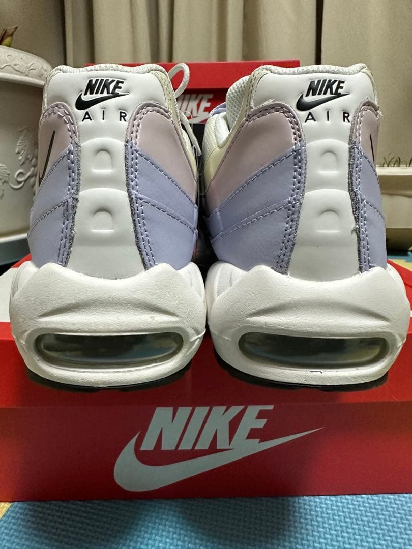 【未使用】Nike Air Max 95 ホワイト/ラベンダー