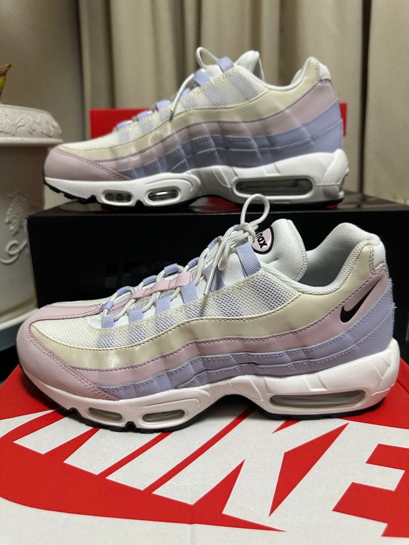 【未使用】Nike Air Max 95 ホワイト/ラベンダー
