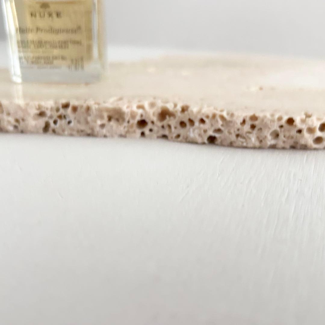 518ロマノトラバーチン（大理石端材プレート）