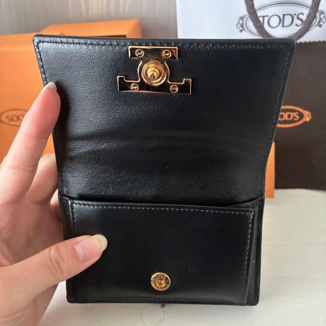 美品 希少品 TOD'S トッズ Tタイムレス 三つ折り財布 レザー ブラック