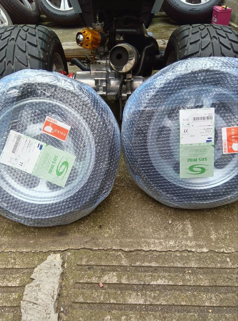 １２インチジャイロキャノピー前タイヤ・ホイール新品