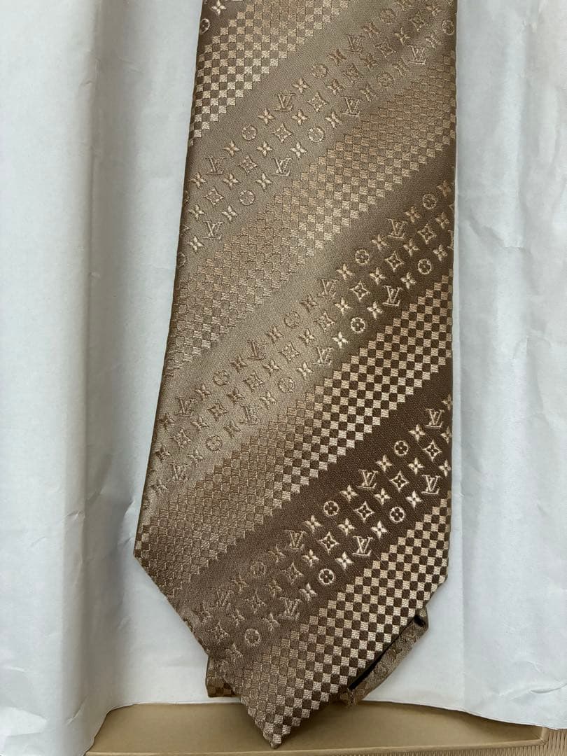 Louis Vuitton シルク　ネクタイ ベージュ