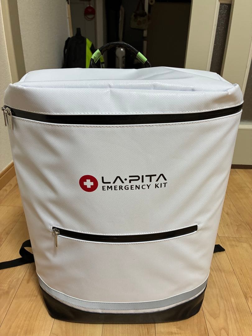 LA・PITA 防災セット 防災リュック　豪華17点　おまけの折り畳み傘付き