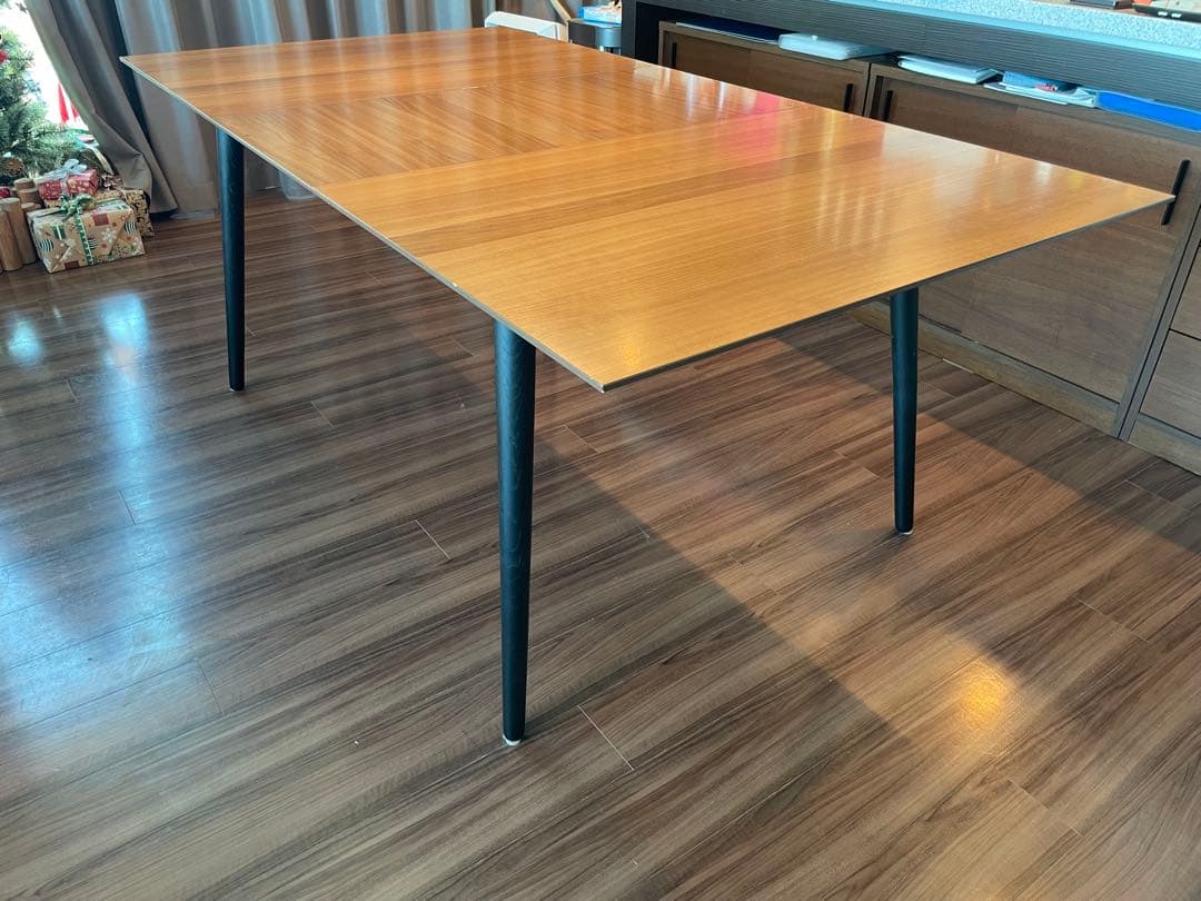 BoConcept Milano エクステンションダイニングテーブル