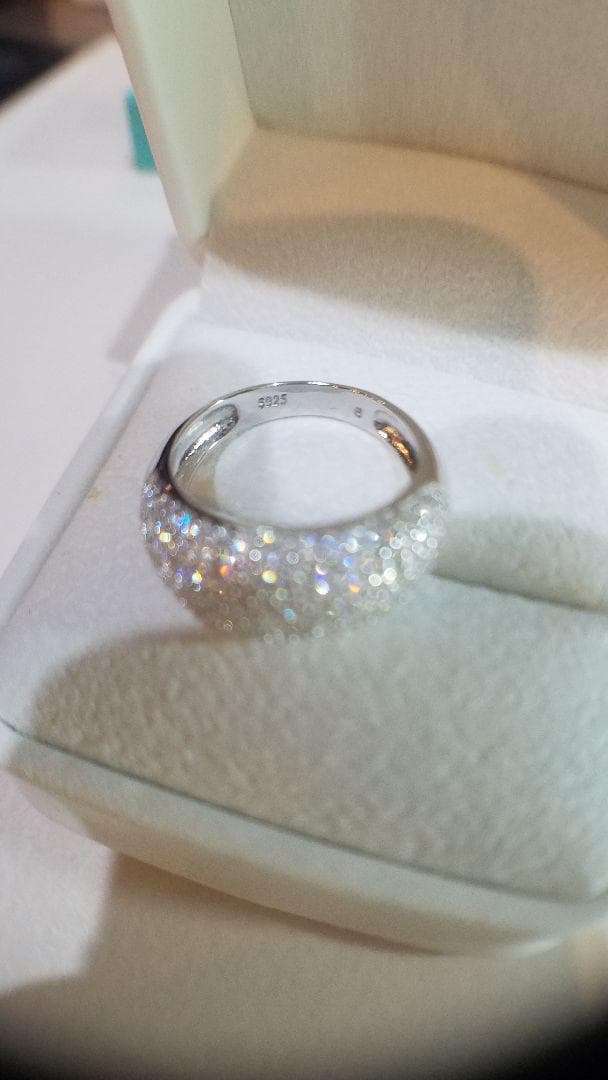 みち！再入荷！最高級モアサナイト　8.5ミリ　ふっくらパヴェリング