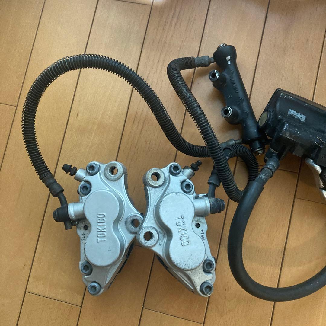 カワサキ　ゼファーχ フロントブレーキキャリパー