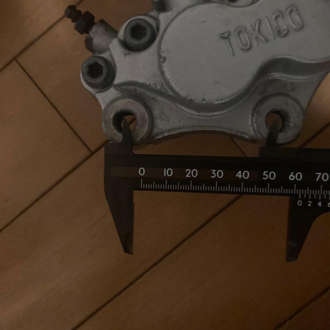 カワサキ　ゼファーχ フロントブレーキキャリパー