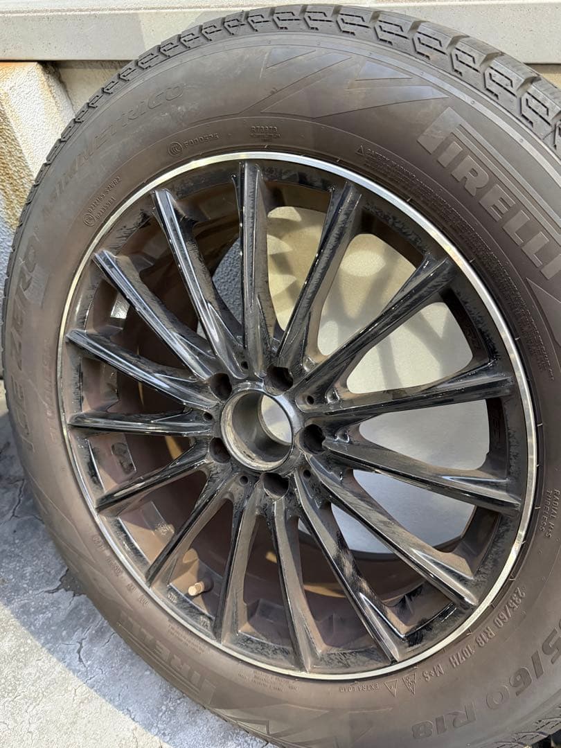 1月9日まで　Pirelli Ice Zero 18インチ スタッドレスタイヤ