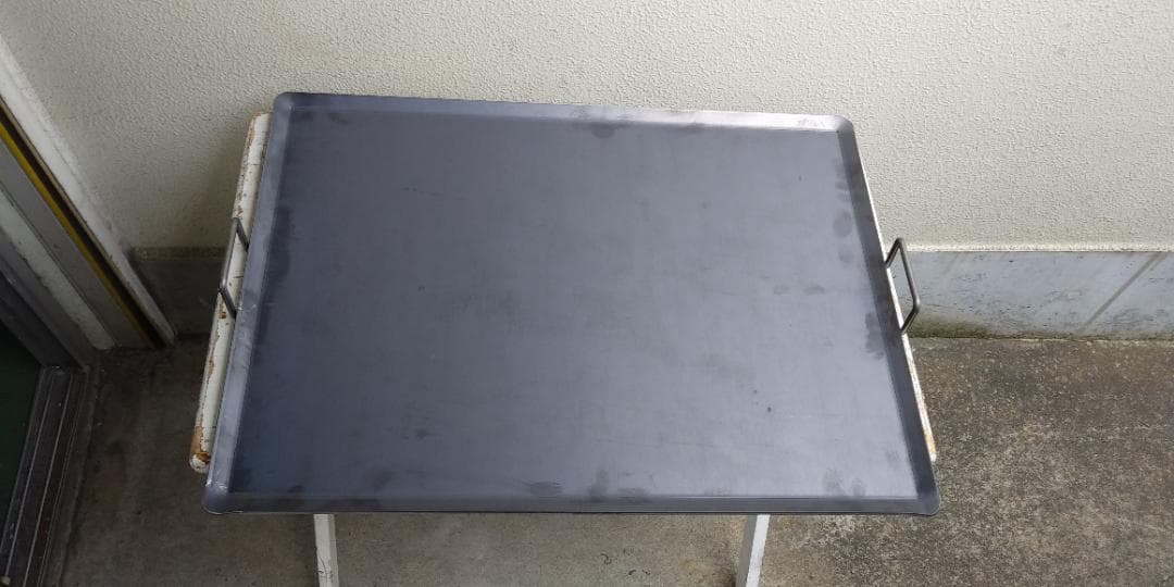 新品 4.5ミリ鉄板 900✕550 全周曲げ 持ち手付き イベント ＢＢＱ祭り
