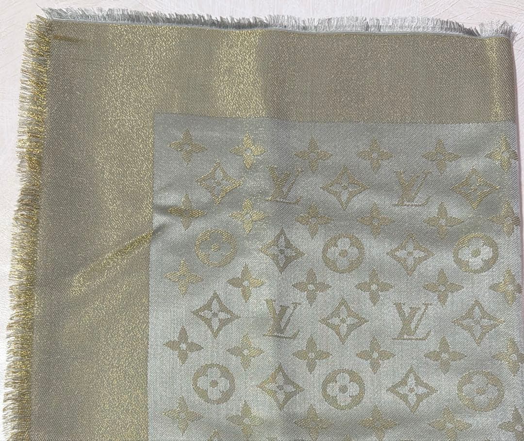 LOUIS VUITTON モノグラムストール