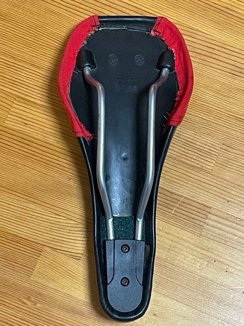 レア BONTRAGER サドル 旧ロゴ MTB トレック