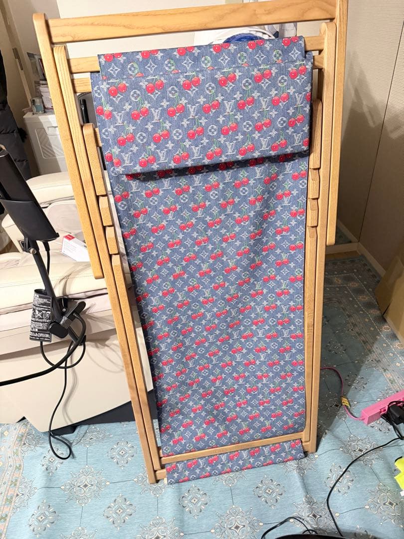 ルイヴィトン ビーチチェア チリエンヌ チェリー デニムブルー